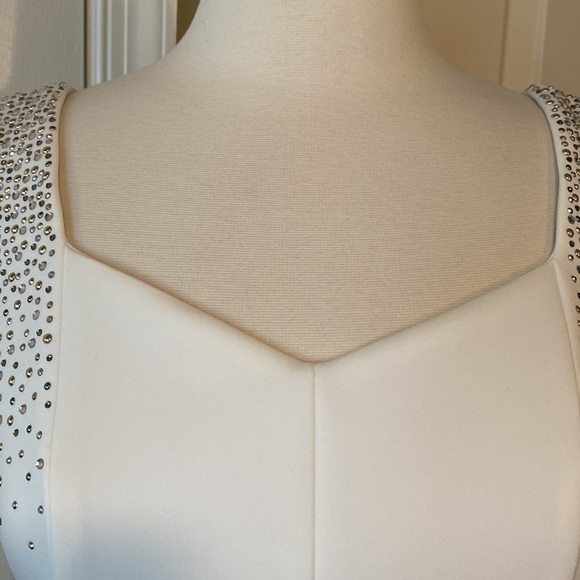 Calvin Klein White Cocktail Dress w/ Silver & Gold Studding on Shoulders, Size 6 - Picture 3 of 9